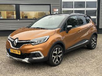 damaged passenger cars Renault Captur 1.2 TCe Bose 2018/4