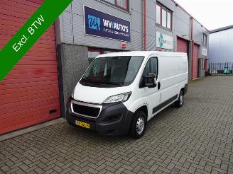 begagnad bil bedrijf Peugeot Boxer 330 2.2 HDI L2H1 XT 3 zits airco 2016/6
