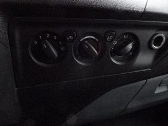 Ford Transit Custom 270 2.2 TDCI L1H1 Trend 3 zits airco picture 19