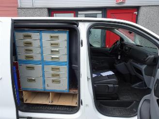 Peugeot Expert 2.0 BlueHDI 120 Long Premium inrichting 2 x schuifdeur picture 6