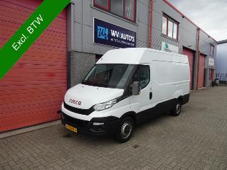 Ocazii auto utilitare Iveco Daily 35S15V 2.3 352 H2 L 32zits airco 3500kg ahk 2015/12