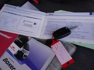 Peugeot Boxer 330 2.2 HDI L2H1 airco 3 zits picture 13