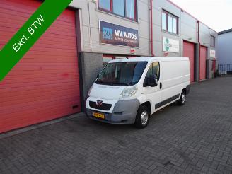 bruktbiler bedrijf Peugeot Boxer 330 2.2 HDI L2H1 airco 3 zits 2009/9