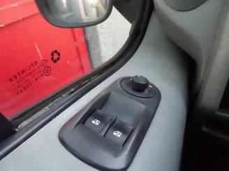 Renault Trafic 1.9 dCi L1H1 Série Spéciale 3 zits picture 13