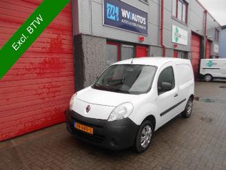 Vaurioauto  commercial vehicles Renault Kangoo Express 1.5 dCi 75 Express 2013/2