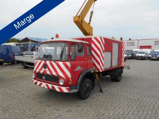 Käytettyjen trucks Ford  bedford hoogwerker 1970