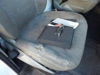 Renault Trafic 2.0 dCi T29 L2H1 airco 3 e versnelling stuk !!! picture 18