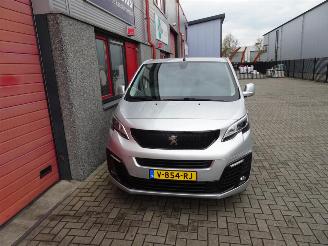 Peugeot Expert 227S 2.0 BlueHDI 180 Premium Pack 3 zits picture 14