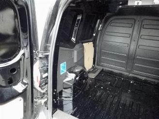 Ford Transit Courier 1.5 TDCI Ambiente AIRCO RIJDBARE SCHADE picture 19