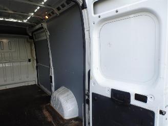 Peugeot Boxer 335 2.2 BlueHDi 140 L2H2 Premium LET OP 1 E VERSNELING STUK WEL GEWOON RIJDBAAR !!!!!! picture 31