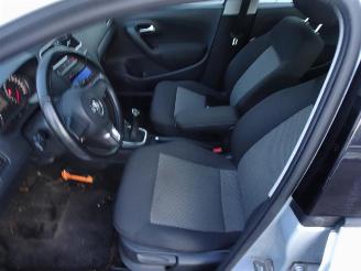 Volkswagen Polo 1.2 TDI BlueMotion Comfortline airco parkeer schade kan rijdend mee picture 12