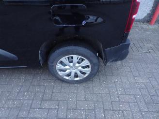 Peugeot Partner 1.5 BlueHDI Premium navi airco schuifdeur motor rookt !!!!!!!!!!! picture 20