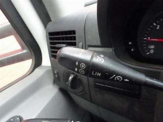 Volkswagen Crafter 50 2.0 TDI L3H1 openlaadbak 3 zits airco 3500 kg trekhaak gewicht picture 14