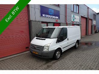 voitures fourgonnettes/vécules utilitaires Ford Transit 260S 2.2 TDCI Economy Edition 3 zits airco 126245 km !!!!!! 2013/1