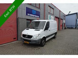 bruktbiler bedrijf Mercedes Sprinter 213 2.2 CDI 325 190585 km 3 zits 2010/3