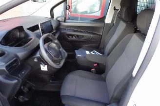 Peugeot Partner 1.5 BlueHDI Premium met achterklep airco picture 8