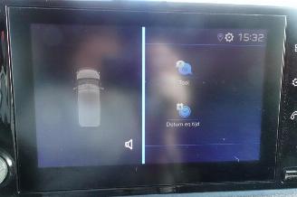 Peugeot Partner 1.5 BlueHDI Premium met achterklep airco picture 15