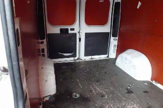 Peugeot Boxer 435 2.0 BlueHDI L3H3 Pro DIEFSTAL SCHADE picture 12