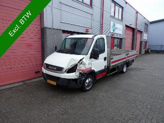 dañado vehículos comerciales Iveco Daily 35C15 375 3 zits 425 x 218 x 40 open laadbak 2011/7