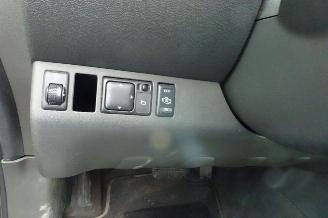 Nissan Navara dc automaat lang airco navara picture 24
