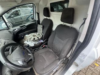 Ford Transit Courier Van  picture 7