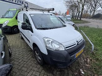 Unfall Kfz Van Citroën Berlingo Dangel 4X4 2017/3