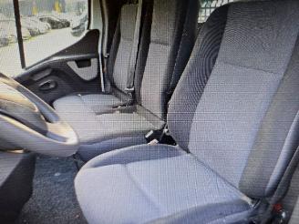 Renault Master 2.3 DCi Pickup Motor Defect picture 11