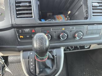 Volkswagen Transporter 2.0 TDI 8 Pers DSG picture 4