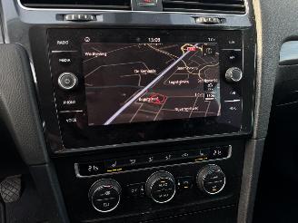 Volkswagen Golf  picture 13