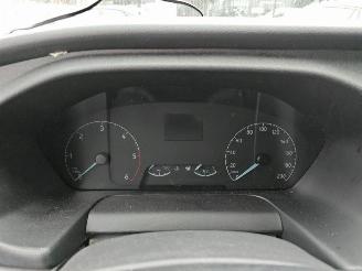 Ford Transit  picture 7