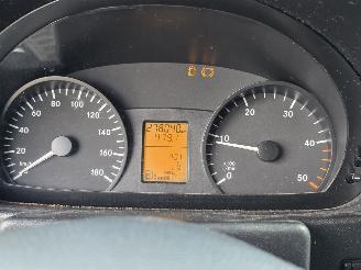Mercedes Sprinter 9 PERS 211 picture 13