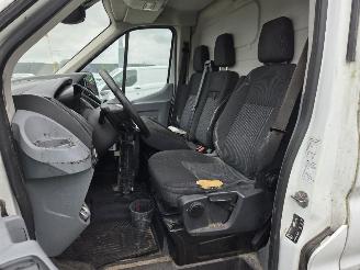 Ford Transit  picture 13