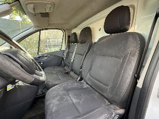 Opel Vivaro -B picture 10