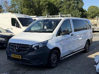 uszkodzony samochody osobowe Mercedes Vito  2020/11