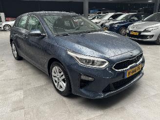 Kia Ceed  picture 2