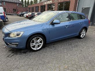 Volvo V-60 2.4 D6 AWD Plug-In Hybrid Summum picture 2