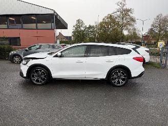 Ford Focus 1.5 EcoBoost Active X Business picture 7