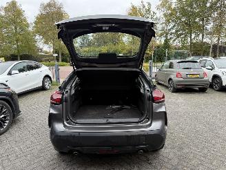 Citroën C4 1.2 Puretech Feel Pack  SUV 5-dr. picture 19