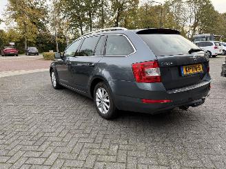 Auto incidentate Skoda Octavia 1.6 TDI Greentech PANORAMADAK  Ambition Business 2016/11