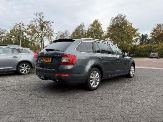 Skoda Octavia 1.6 TDI Greentech PANORAMADAK  Ambition Business picture 29