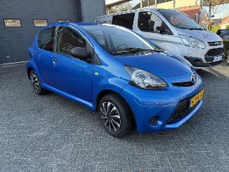 Toyota Aygo 1.0 VVT-i Now  AIRCO  Hatchback 5-dr. picture 7