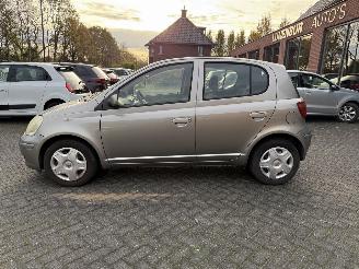 Toyota Yaris 1.3 VVT-i S-Line  AIRCO Hatchback 5-dr. picture 2