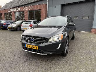 Schadeauto Volvo Xc-60 2.0 T5 FWD  AUTOMAAT Ocean Race (SUV 5-dr.) 2016/2