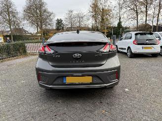 Hyundai Ioniq Premium EV 38 kWh (Hatchback 5-dr.) picture 4