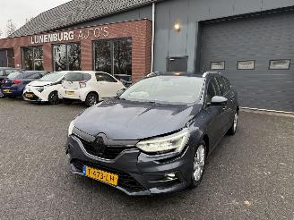 Damaged car Renault Mégane 1.3 TCe 140 Equilibre 2023/7