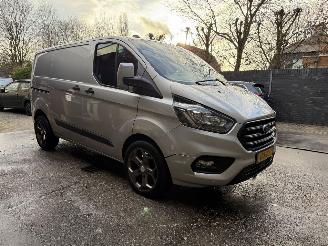 dommages fourgonnettes/vécules utilitaires Ford Transit Custom 300 2.0 TDCI L1H1 AUTOMAAT  Trend 2022/3