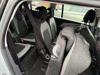 Citroën C4-picasso 1.2 PureTech Tendance 7 PERSOONS picture 17