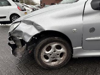 Peugeot 206 1.4 Génération (Hatchback 3-dr.) picture 4