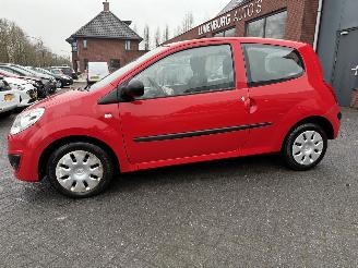 Renault Twingo 1.2 Authentique  AIRCO Hatchback 3-dr. picture 2