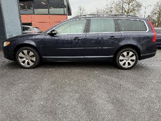 Volvo V-70 2.5T Summum  AUTOMAAT LEER  Stationwagen 5-dr. picture 2